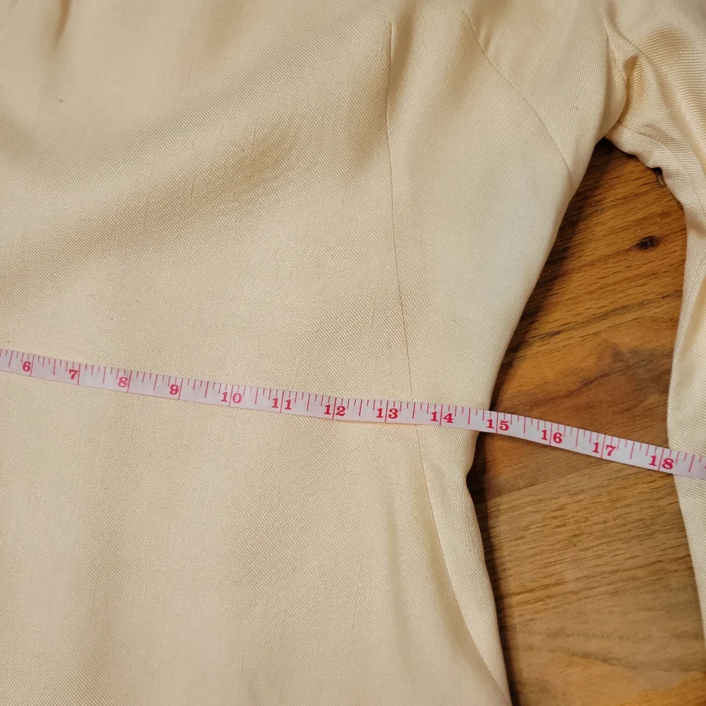 Vintage 1960s Wedding Dress Formal Gown Bride With Pearls & Lace. - Picture 15 of 16